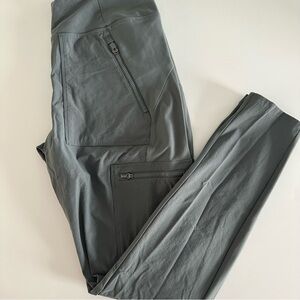 Athleta Women’s Sage Headland Hybrid Cargo Pant